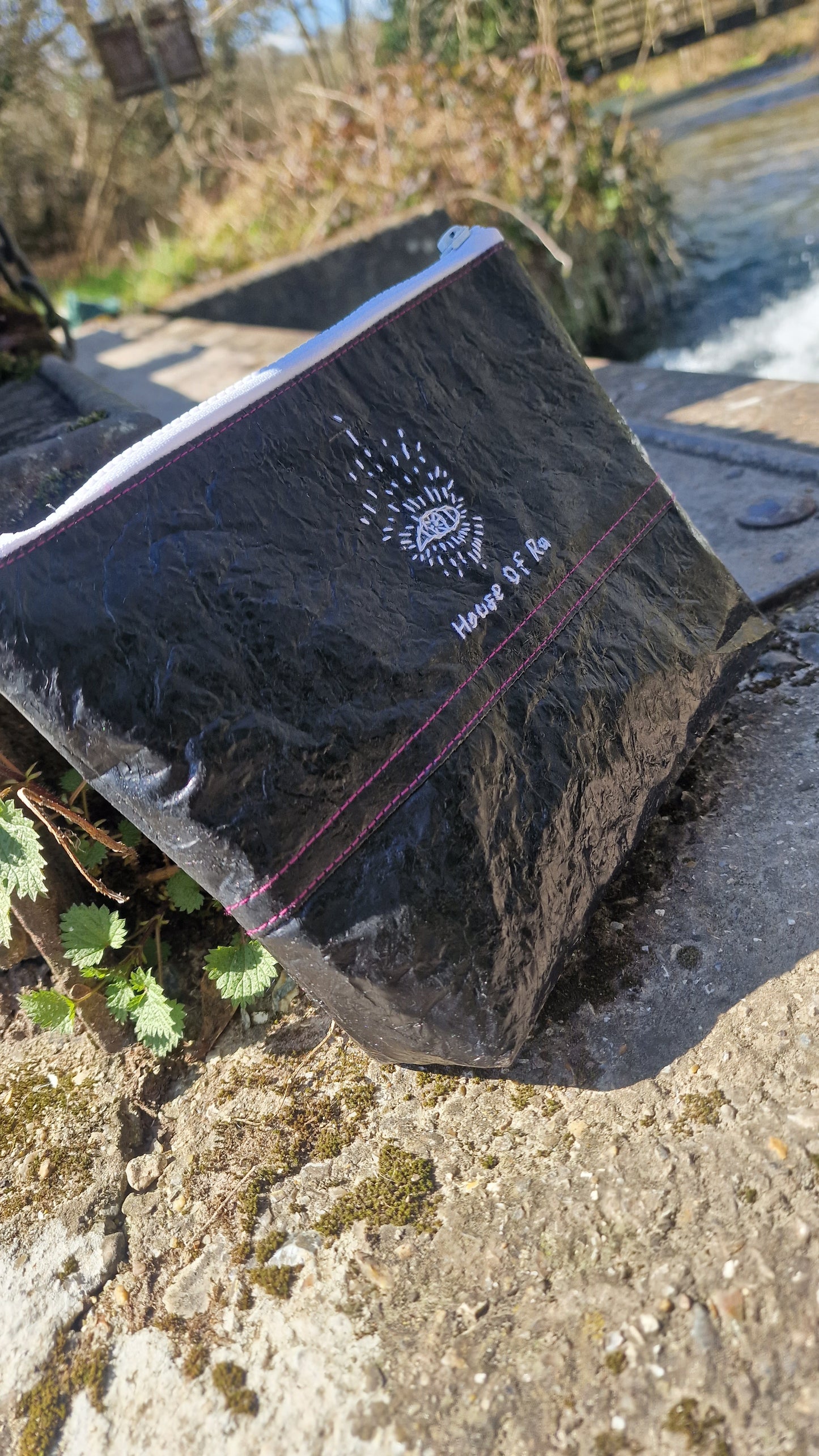 'Regulate single use' wash bag