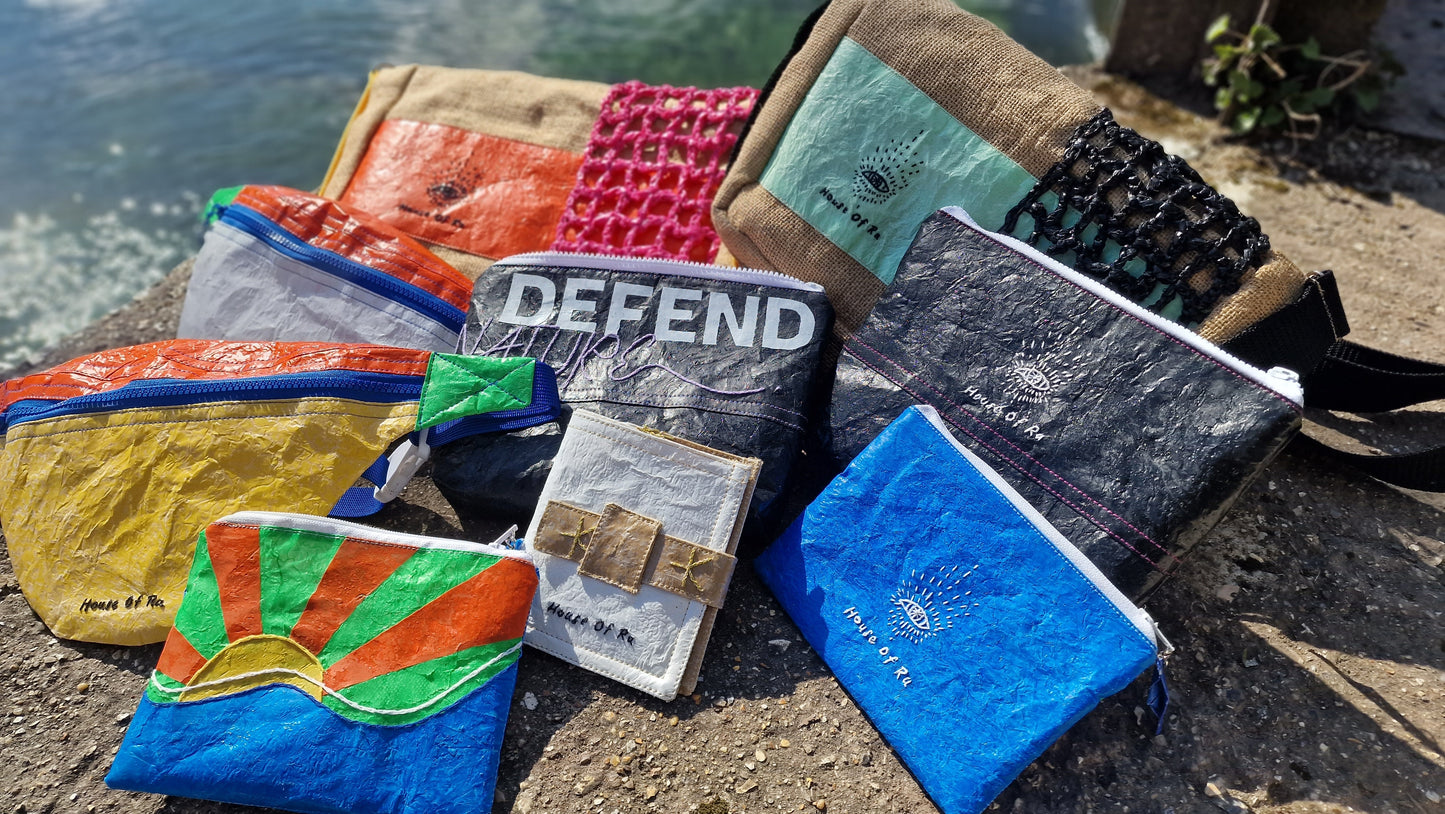'Regulate single use' wash bag
