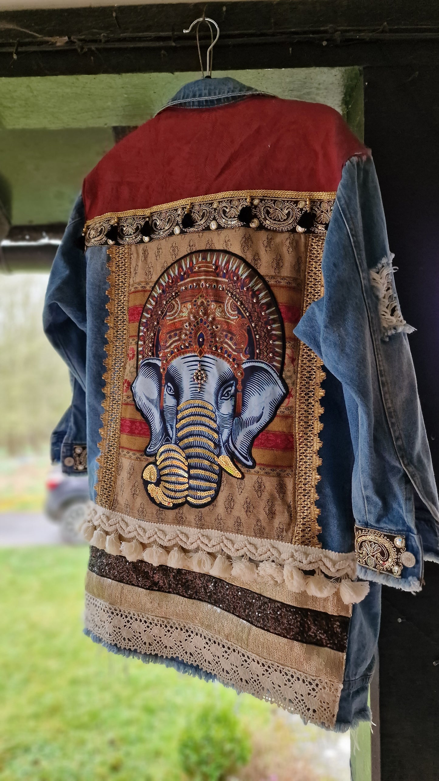 The bohemian Ganesha - Reworked denim jacket