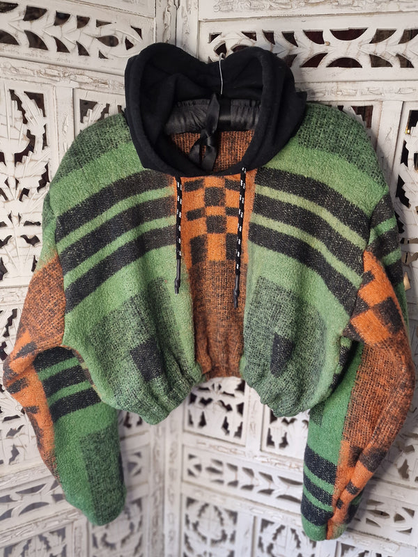 Upcycled vintage blanket hoodie (cropped)